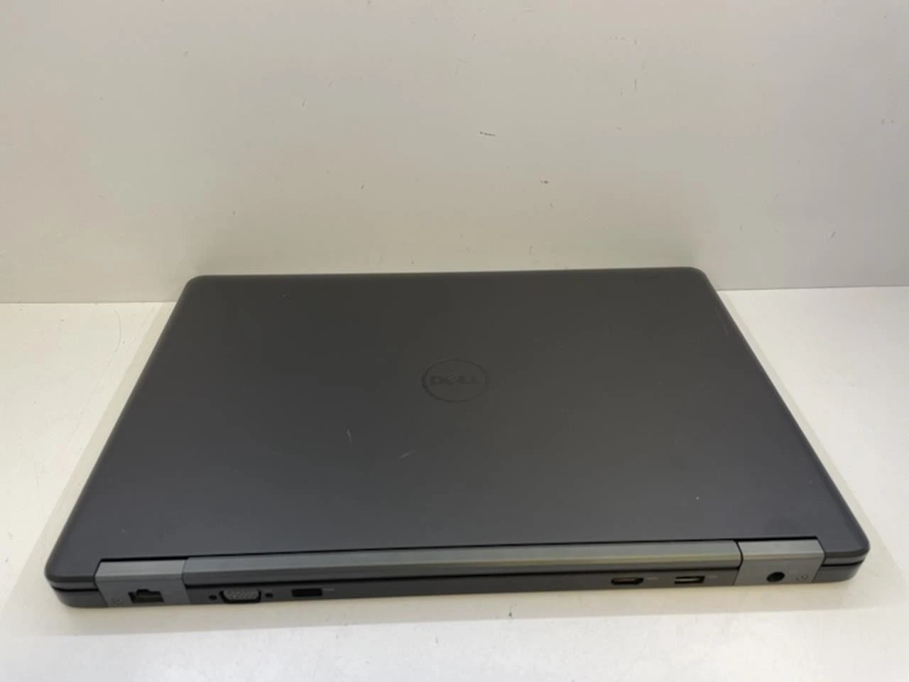 Dell Latitude 5550 15.6" Windows 11 Pro Laptop Computer /w 10 key numeric pad - Image 6